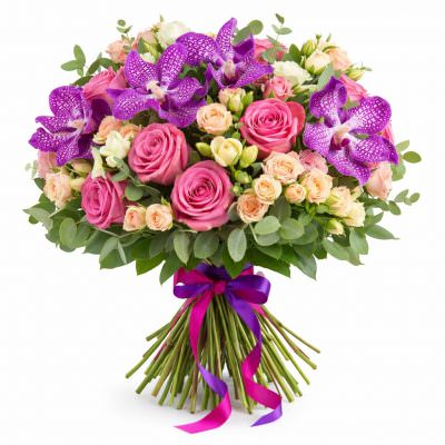 Праздничный цветочный букет «Тайные грёзы»