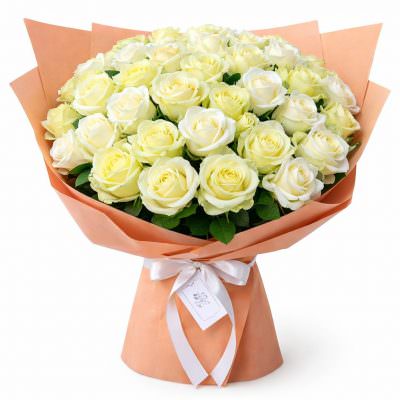 Букет из кремовых роз «Солнечные росы»