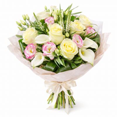 Красивый букет свежих цветов «Чайная Роза»