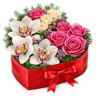 Коробка сернце с цветами «Сердечная мелодия»